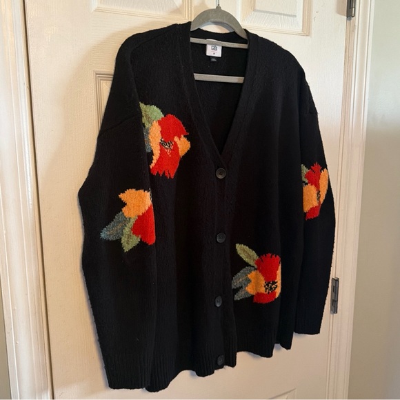 Cabi Coming Up Roses Cardigan - Picture 2 of 7